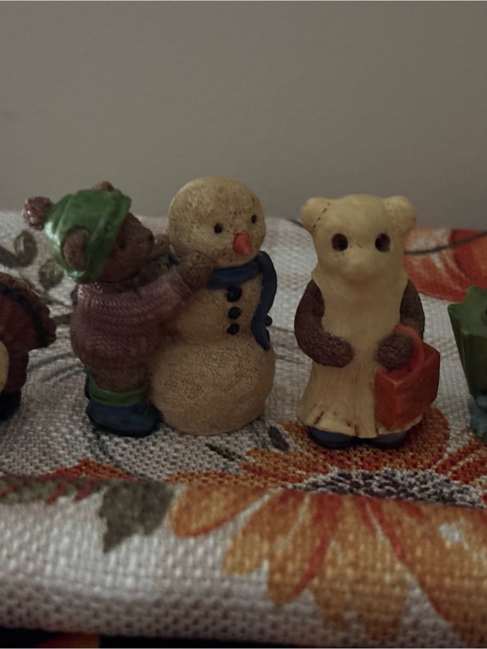 Hand-Painted Figurine Set of 7 holiday bears - Picture 7 of 7